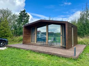 Looduskeskne Olivia moodulmaja saunaga Põltsamaal