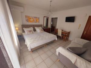 Elenis Apartments Igoumenitsa - Γκαρσονιέρα 1ου ορόφου επιπλωμένη, εξοπλισμένη