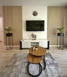 Apartament Whiteblue Kołobrzeg z dużym ogródkiem - 100 m od plaży! Whiteblue Kolberg Apartment mit großem Garten - 100 m vom Strand entfernt! Whiteblue Kołobrzeg Apartmán s velkou zahradou - 100 m od pláže!