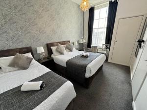 The Jubilee Hotel West- with NEWLY REFURBISHED SPA FACILITIES - GAMESPIT - AND SMOKEHOUSE