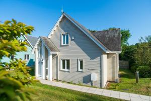 Trewhiddle Retreat V11 by Together Travel - Luxury 4-Bedroom Villa