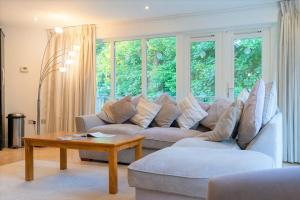 Trewhiddle Retreat V11 by Together Travel - Luxury 4-Bedroom Villa