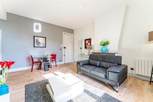 Magnifiques Appartements en Hyper Centre de Bordeaux : photos des chambres