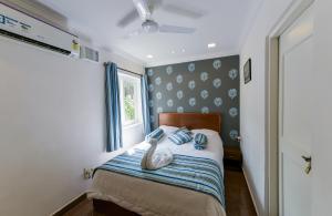 Pool View Studio Apartment in Candolim Beach Resort