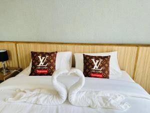 New Ekamai Thonglor Luxury Home near 711, BTS, Mall