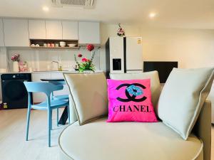 New Ekamai Thonglor Luxury Home near 711, BTS, Mall