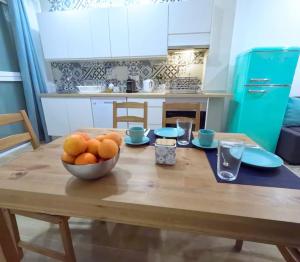 Amplio y colorido piso