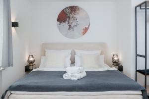 FENJOY Design Studio Apartment