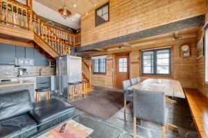 Mökki järven rannalla, Matkailukartano Kivennapa