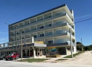 Departamento Las Olas con terraza frente al mar - Quequén