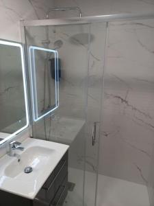 Fuengirola Beach & terrace by ELE Apartments