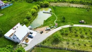 Cabana A lakeview - Carpinis