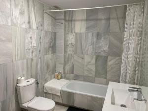 New renovated Marbella Mija House - Puerto Banus quiet and green oasis