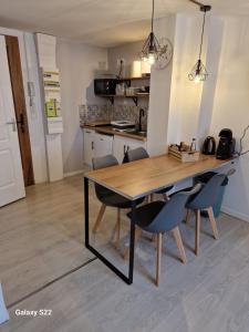 Appartements Studio tout confort proche des thermes : photos des chambres
