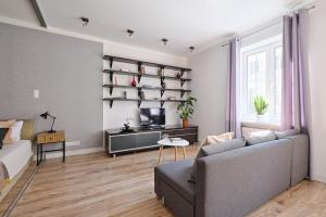Chic Apartment-Old Town-F502
