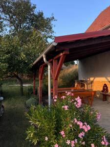 Ubytování ve vinném sklepě - Velké Bílovice