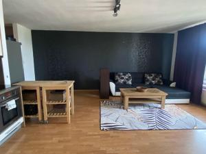 Sunset view, near the airport & private parking