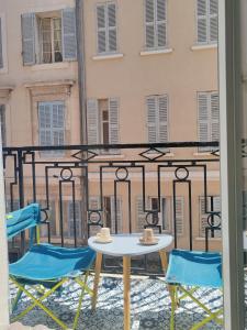 T3 Grand Balcon au coeur du vieux port