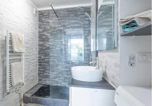 Deux pièces spacieux - Métro ligne 14 à 50m