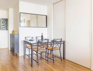 Deux pièces spacieux - Métro ligne 14 à 50m