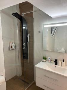 Irene Beach Front Luxury Suite