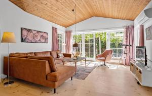 Nice Home In Millinge With Wifi