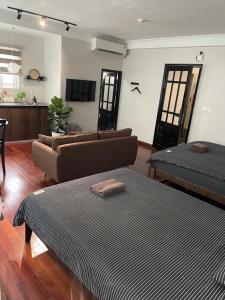 Old Quarter-Private Quiet Central Entire Rental-Peaceful Central Suites