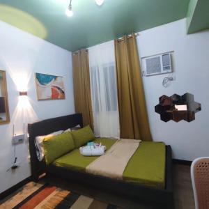 Happy Homestay at Fullerton Suites Condo near Nuvali and Tagaytay