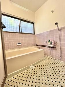 Spacious Beach Home 350m to Sotoura Beach