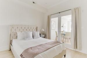 Dupont Circle 2br w wd nr restaurants bars WDC-738