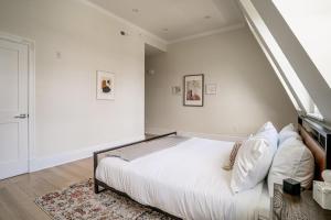 Dupont Circle 2br w wd nr restaurants bars WDC-738