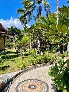 Phòng Deluxe Giường Đôi Có Ban Công (Deluxe Double Room with Balcony)