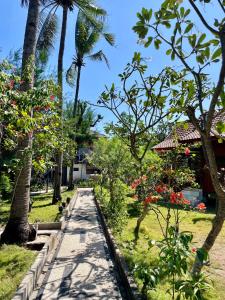 Phòng Giường Đôi Nhìn Ra Vườn (Double Room with Garden View)
