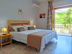 Jana Holidays - Santa Tecla