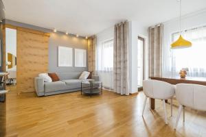 Lanciego - przytulny Apartament z osobną sypialną, Balkon, WI-FI, Natolin, Ursynów