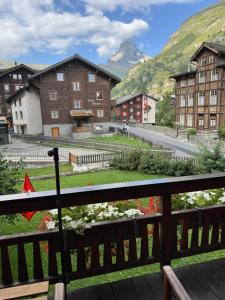 Classic Family Apartment with Matterhorn View room in Chalet Annelis Apartments