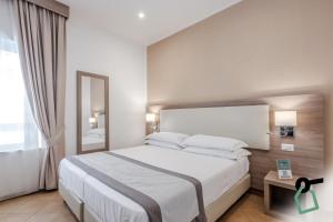 Double or Twin Room with Private External Bathroom room in Residenza Scarlatti
