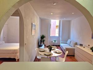 Sublime appartement 4P classé dans le Vieux-Nice