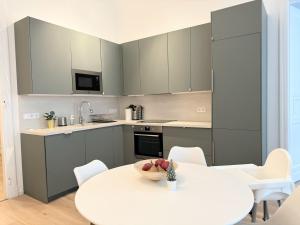 Danube Escapes Budapest- 3BR apartment