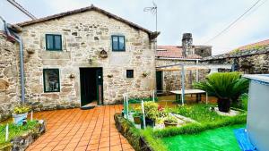 Casa a Voada - Rural con Piscina Privada, Barbacoa y Juegos