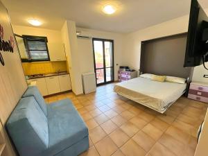 Marchetti Home