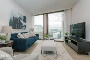 Portico Residences - Beautiful 2 bed apartment with Pool in Nine Elms - 克罗伊登