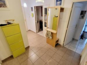 Appartements Appartement T3 avec Terrasse et Garage - A 600m des Plages et Commerces, Residence Securisee - FR-1-316-205 : photos des chambres
