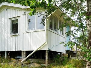 6 person holiday home in KUNGSHAMN