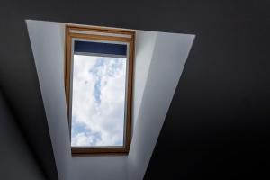 Queen Flat in Old Town with Castle view