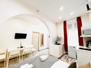 Comfy Luxury Apartment with 2 rooms in the City Centre AA