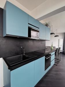 Appartements T2, vue mer panoramique, 2 min a pied de la plage : photos des chambres