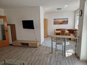 Ferienwohnung Unterneukirchen mit Garten-Terrasse