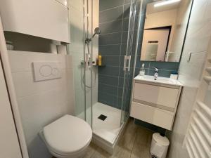Appartements charmant studio plage et marche a pied : photos des chambres