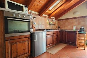 La Gora, tra mare e sentieri